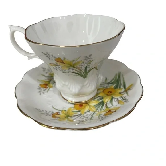 Royal Albert, Friendship Daffodil, teacup and saucer, bone China, England - Picture 2 of 4